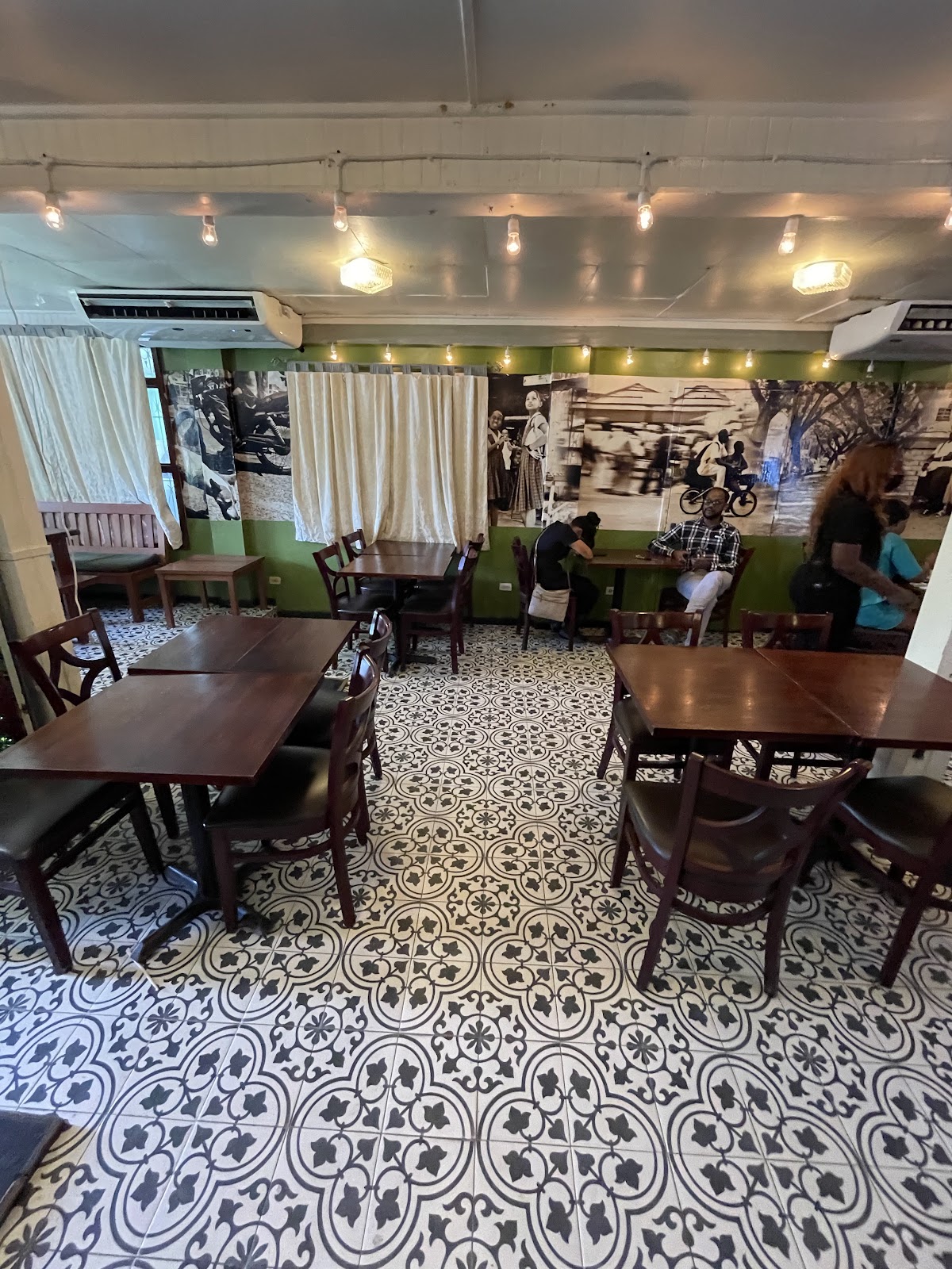 Oasis Cafe interior - the library room